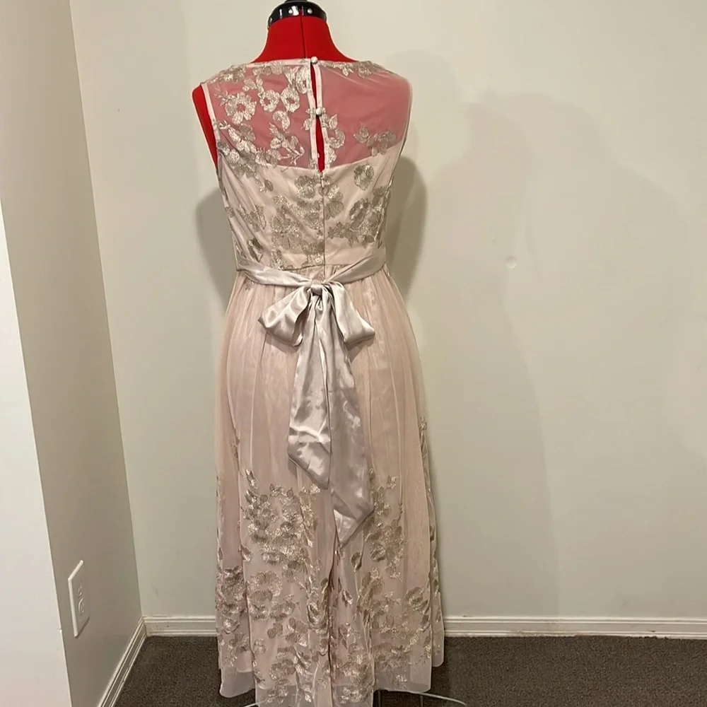 NWOT JESSICA HOWARD CHAMPAGNE FORMAL DRESS,  SIZE 8 - Picture 4 of 9